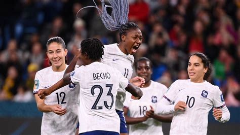 Diani scores a hat trick as France beats Panama 6-3 to advance at the Women’s World Cup